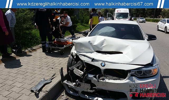 Aynı istikamette seyir halinde olan otomobile arkadan çarptı: 2 yaralı
