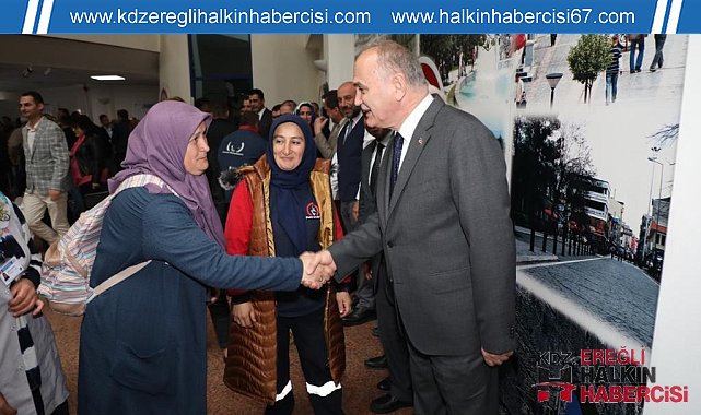 Başkan Özlü, belediye personeliyle bayramlaştı