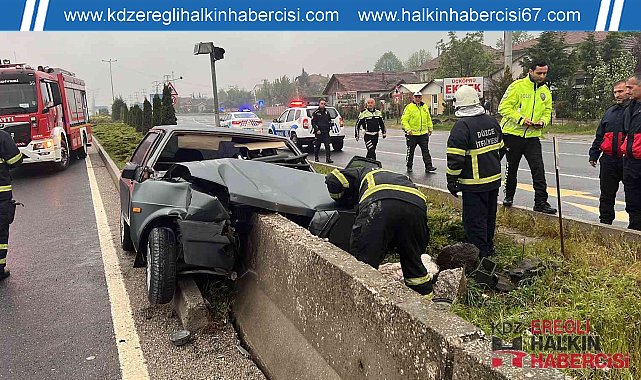 Otomobil beton bloğa saplandı: 1 yaralı