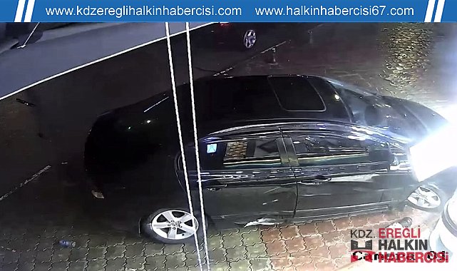 Alkollü sürücünün park halindeki iki otomobile çarptı