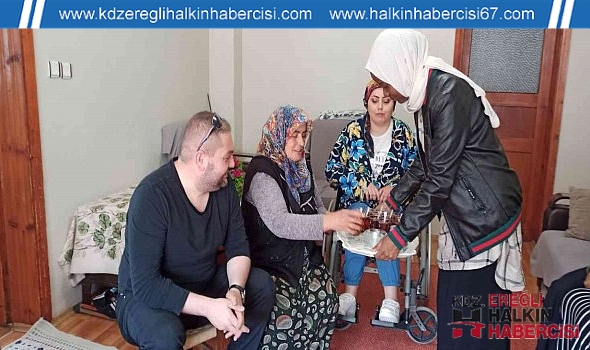 Annelerinden 8 bin kilometre ötede Anneler Günü'nü kutladılar