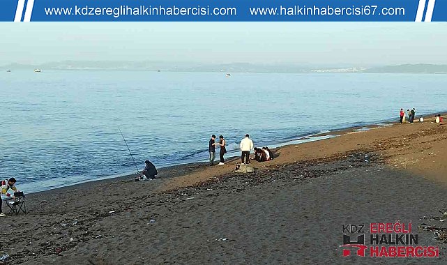 Karadeniz'de güneşin tadı sahilde çıktı
