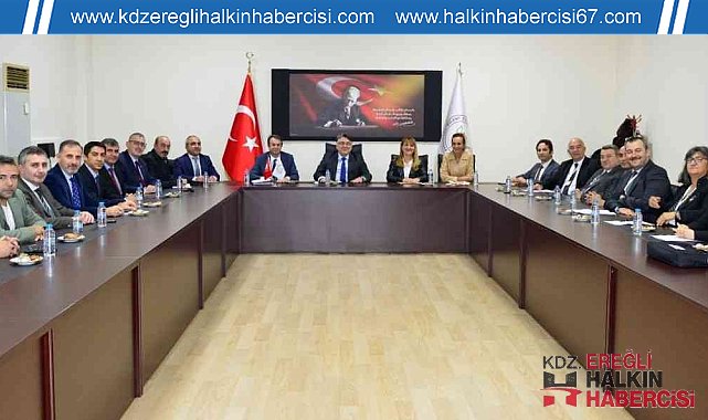 Rektör Özölçer, FEDEK üyeleriyle değerlendirme toplantısı yaptı