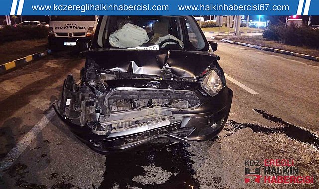 Kırmızı ışık ihlali kaza getirdi: 2 yaralı