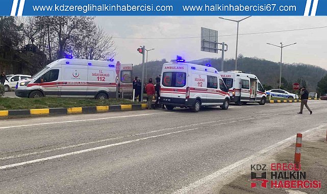Tır sürücüsü depremzedeleri taşıyan araca çarptı: 7 yaralı