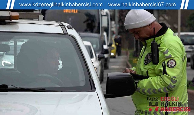 Trafik ekipleri denetimlere ara vermeden devam ediyor