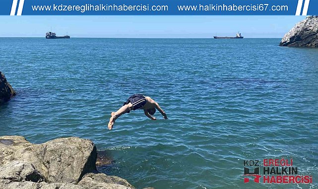 Bayramı denize girerek geçirdiler