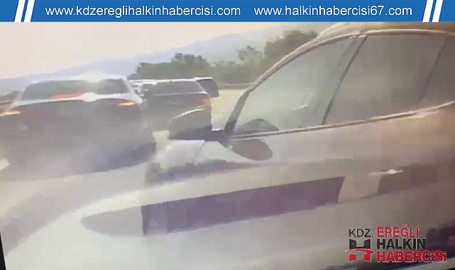 Düzce'de 7 aracın karıştığı zincirleme kaza kamerada