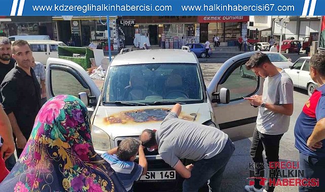 Alev alan hafif ticari araçta maddi hasar oluştu