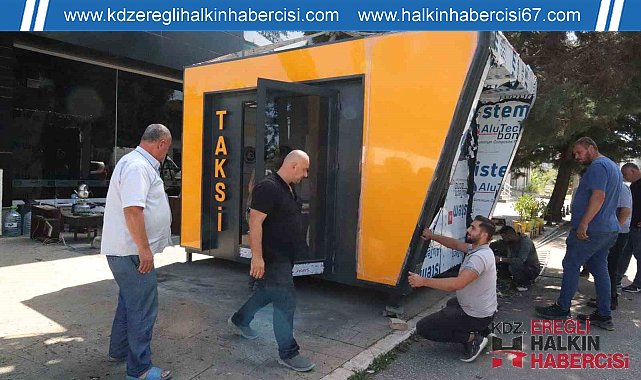 Taksi durakları yenileniyor