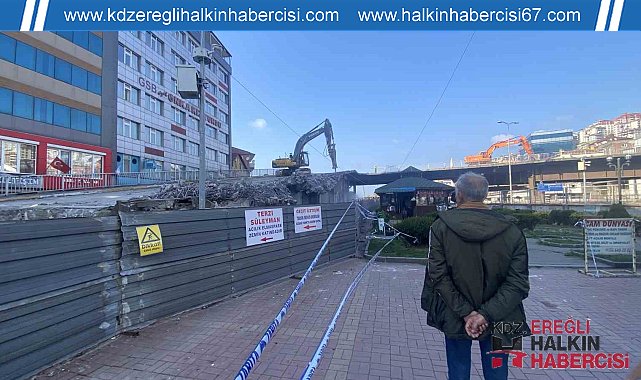Fevkani Köprüsü'nde yıkım çalışmaları hafta sonu da devam ediyor