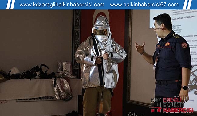 İTFAİYE, DENİZCİLİK FAKÜLTESİ'NDE YANGIN EĞİTİMİ VERDİ