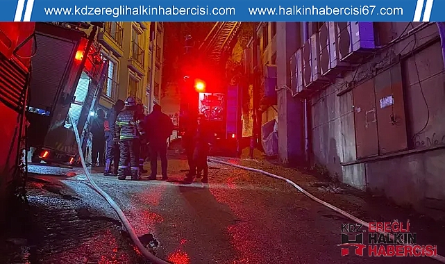 4 katlı binanın çatı katında yangın çıktı!