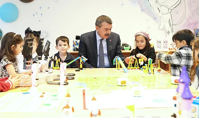 İTÜ Anaokulu'na Bakan Tekin'den ziyaret