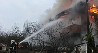 Korkutan çatı yangını!