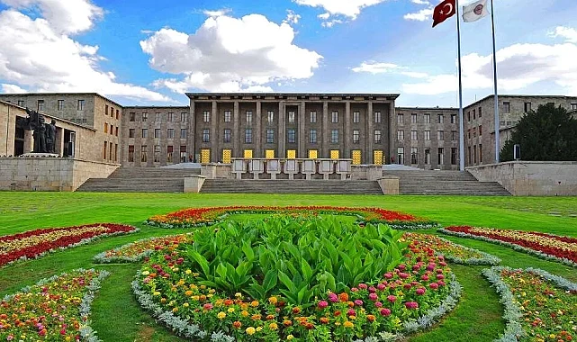 TBMM gündeminde bu hafta... Emekli ikramiyesi TBMM onayı alacak