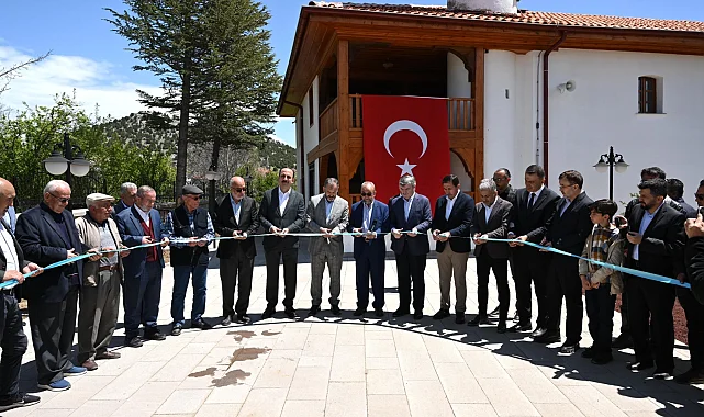 Konya'da Ecevitzade Kadı Mehmed Efendi Camii açıldı
