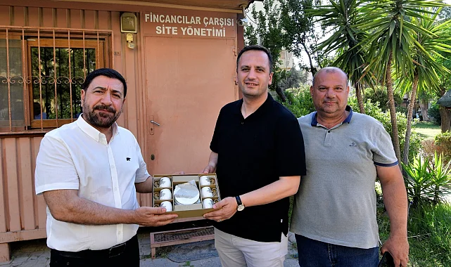 İzmir'de Fincancılar Çarşısı'nda dayanışma mesajı