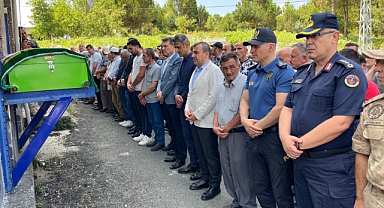 Şehit Babası Dualarla Uğurlandı ...