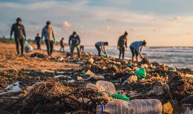 Antalya'da deniz gönüllüleri kıyı temizliği için buluşuyor
