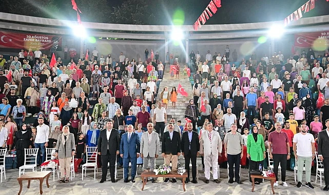 Bursa Yıldırım'da Zafer coşkusu