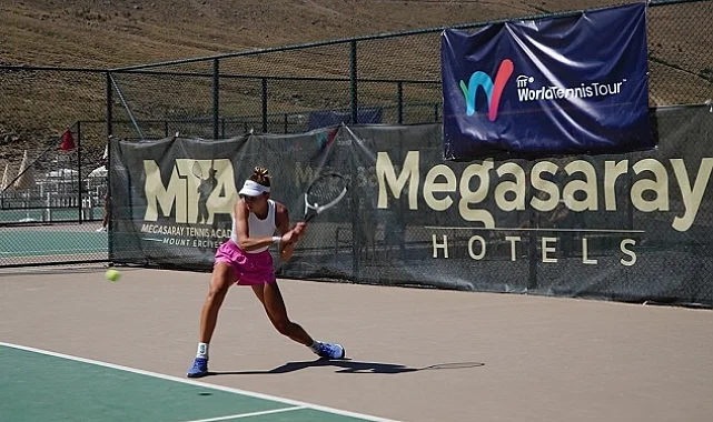Dünya Tenis Turu Erciyes'te start aldı