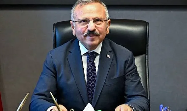 İlber Ortaylı'dan Tokat Milletvekili Yusuf Beyazıt'a övgü