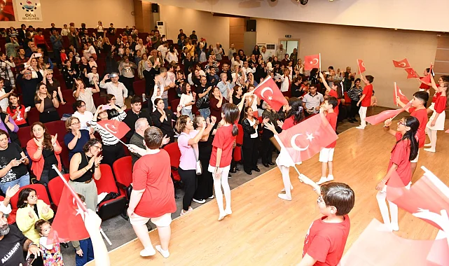 Çiğli'de "O'nun Sayesinde" duygu dolu anlar yaşattı