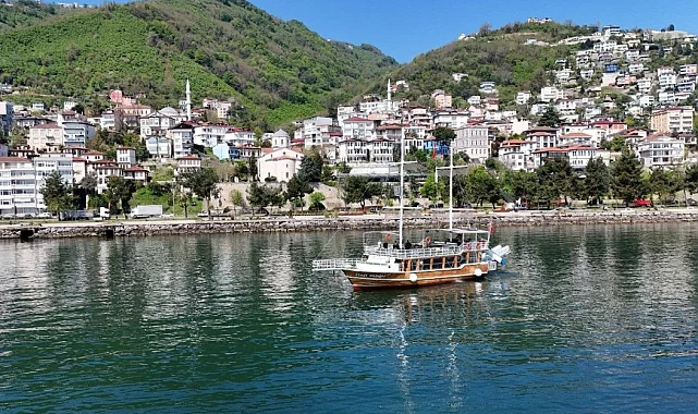 Kuzey Yıldızı Teknesi ile keyifli gezinti