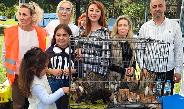 "Satın Alma, Sahiplen" etkinliğinde can dostlara yeni yuvalar