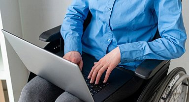 Kocaeli Büyükşehir'de online hizmetler artık "engelsiz"