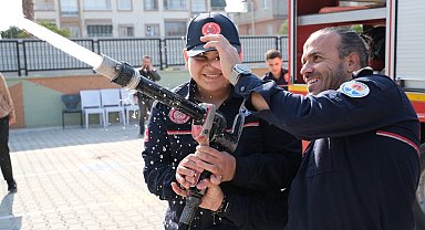 Özel gereksinimli Ahmet bir günlüğüne itfaiye eri oldu