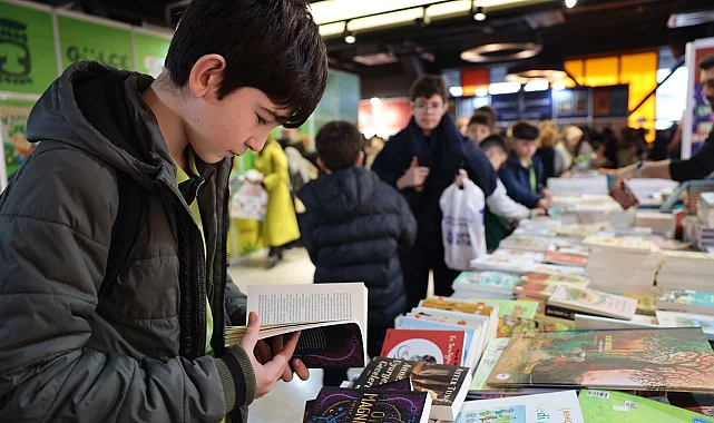 Sakarya Çocuk Edebiyatı Fuarı'na 2 günde rekor katılım