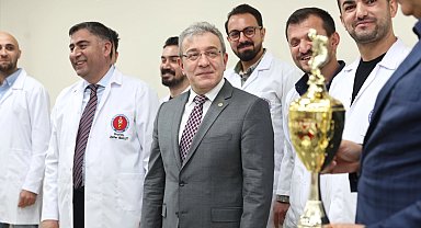 DEÜ Veteriner Fakültesi'nde beyaz önlük heyecanı