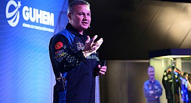 Gezeravcı, GUHEM'de uzay yolculuğunu anlattı