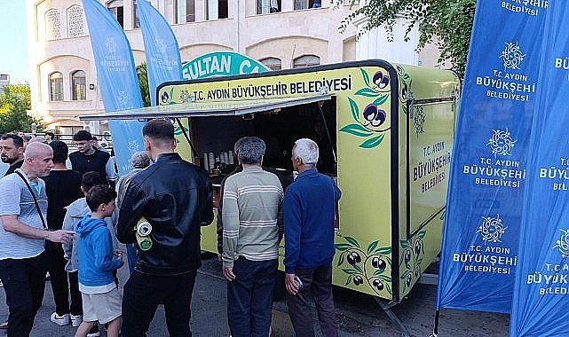 Aydın Büyükşehir Belediyesi Vatandaşlarla Bayramlaştı