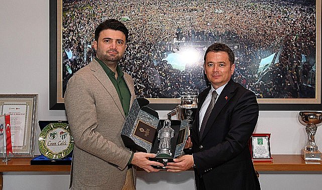 Başkan Erkan Aydın'dan Bursaspor'a Tebrik Ziyareti