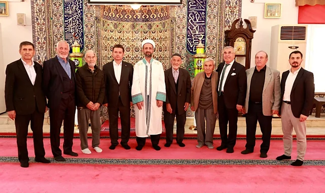 Bursa Osmangazi'de Başkan Erkan Aydın vatandaşlarla bayramlaştı