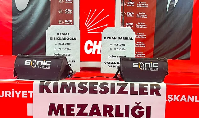 Bursa'da CHP'den Kılıçdaroğlu ve Sarıbal'a mezar taşlı protesto