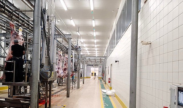 Büyükşehir Mezbahası'nda kurban kesim işlemi tamam