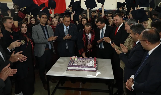 Erzurum Narman'da mezuniyet coşkusu