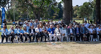 İzmir Bornova'nın çınarları üniversiteli oluyor