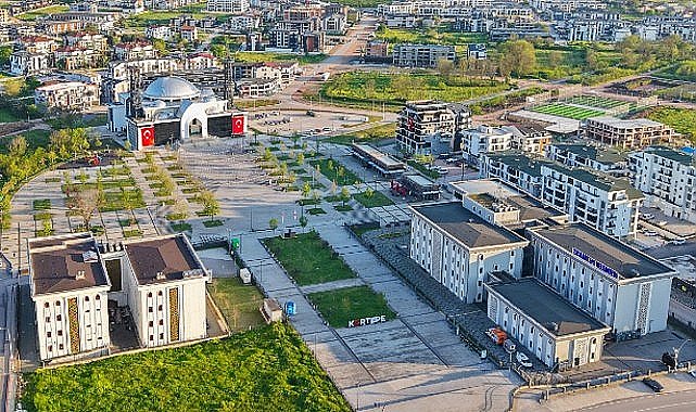 Kartepe'de Bayramın Kalbi Kent Meydanı'nda Atacak