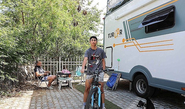 Konyaaltı Karavan Park'ta bayram yoğunluğu
