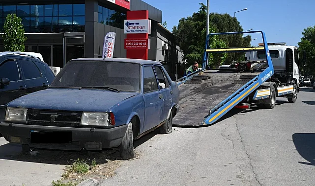 Manisa sokakları hurda araçlardan temizleniyor