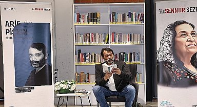 “Sanatçılar Sennur Sezer Okuyor