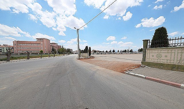 Şehir Mezarlığına Araçlar İçin Yeni Giriş Kapısı Açıldı