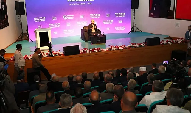 Ağrı Valisi Önder Bozkurt, Bilal Erdoğan'ın katıldığı STK toplantısında