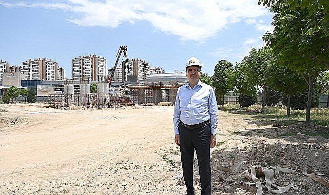 Başkan Altay: “Yurtlar Bölgesi'nde Tramvay Hattımızı Yukarı Alacağımız Köprü Çalışmamız Kesintisiz Bir Şekilde Devam Ediyor