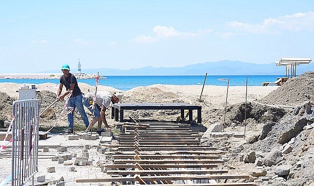 Burhaniye Belediyesi Fen İşleri Ekiplerinden Aralıksız Hizmet
